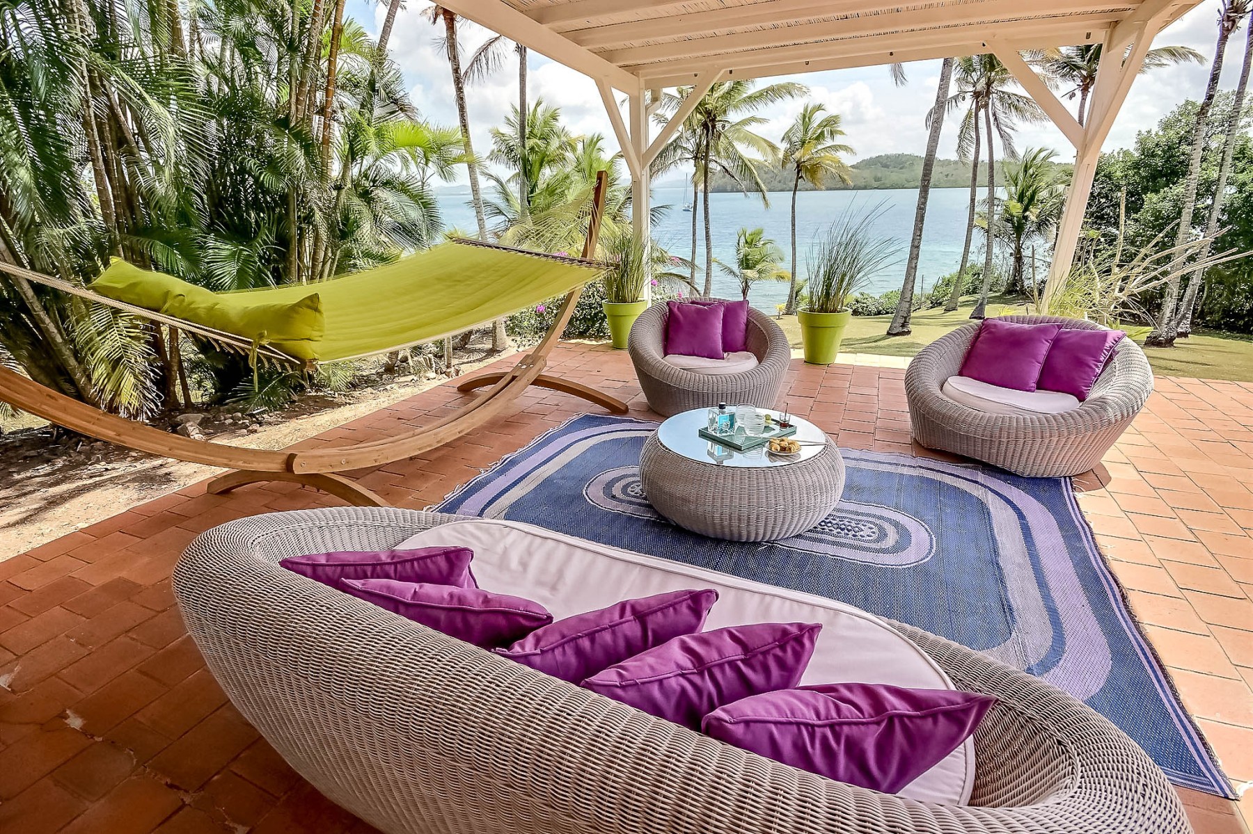 Trois-Îlets - Villa 4 ou 6 chambres en bord de mer avec piscine